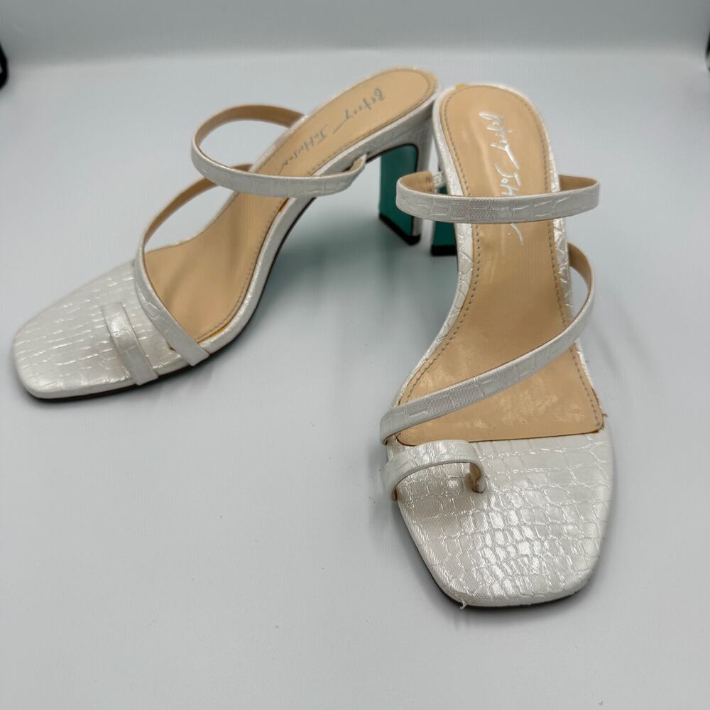 Betsey Johnson Anya Heels 8 White Croc Mule Sandals Bridal Y2K Heels Shoes Y2K - Picture 12 of 16